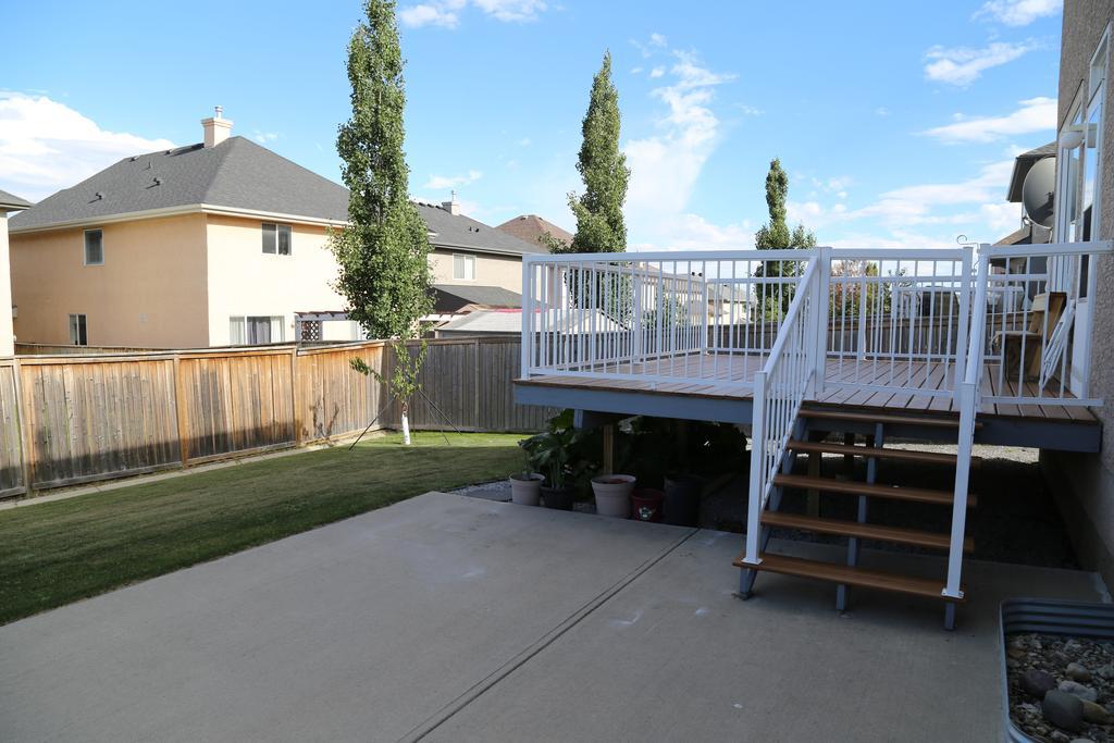 Ming'S Homestay Calgary Exterior photo